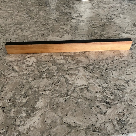 LIKE NEW “I Kiss Better Than I Cook” wooden kitchen decor - Picture 8 of 8